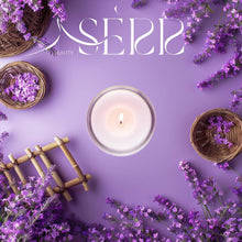 شمعة سر بيوتي المعطرة بشمع العسل برائحة اللافندر و الباتشولي 125 غرام، مصنوعة من شمع العسل العضوي و الزيوت  النباتية الطبيعية. مثالية للاسترخاء و التأمل.