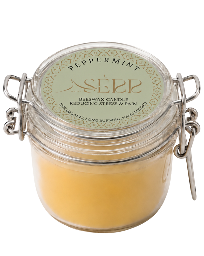 Peppermint beeswax candle 125g in labeled glass jar by SerrBeauty